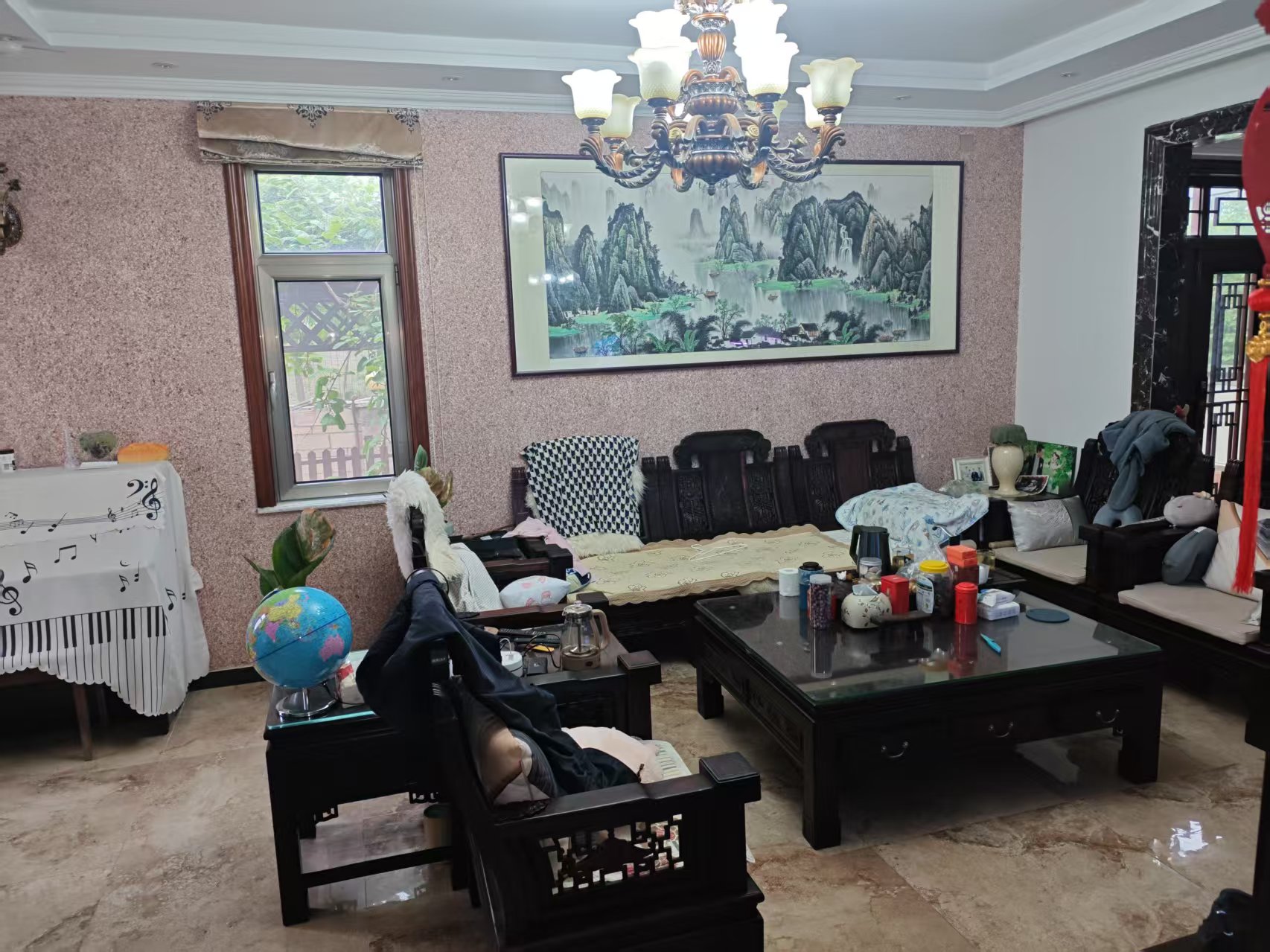 278平1450万 独栋精装修 空调地暖 拎包入住 小区东侧临绿化 位置好 大面宽小进深